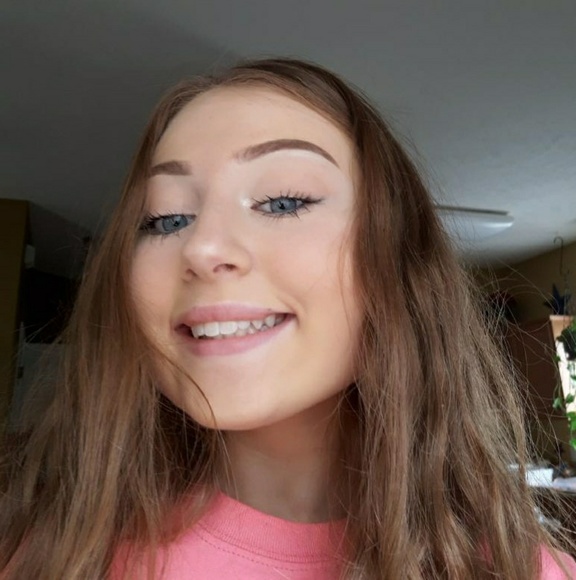 Meet your Posher, Peyton - Picture 1 of 1